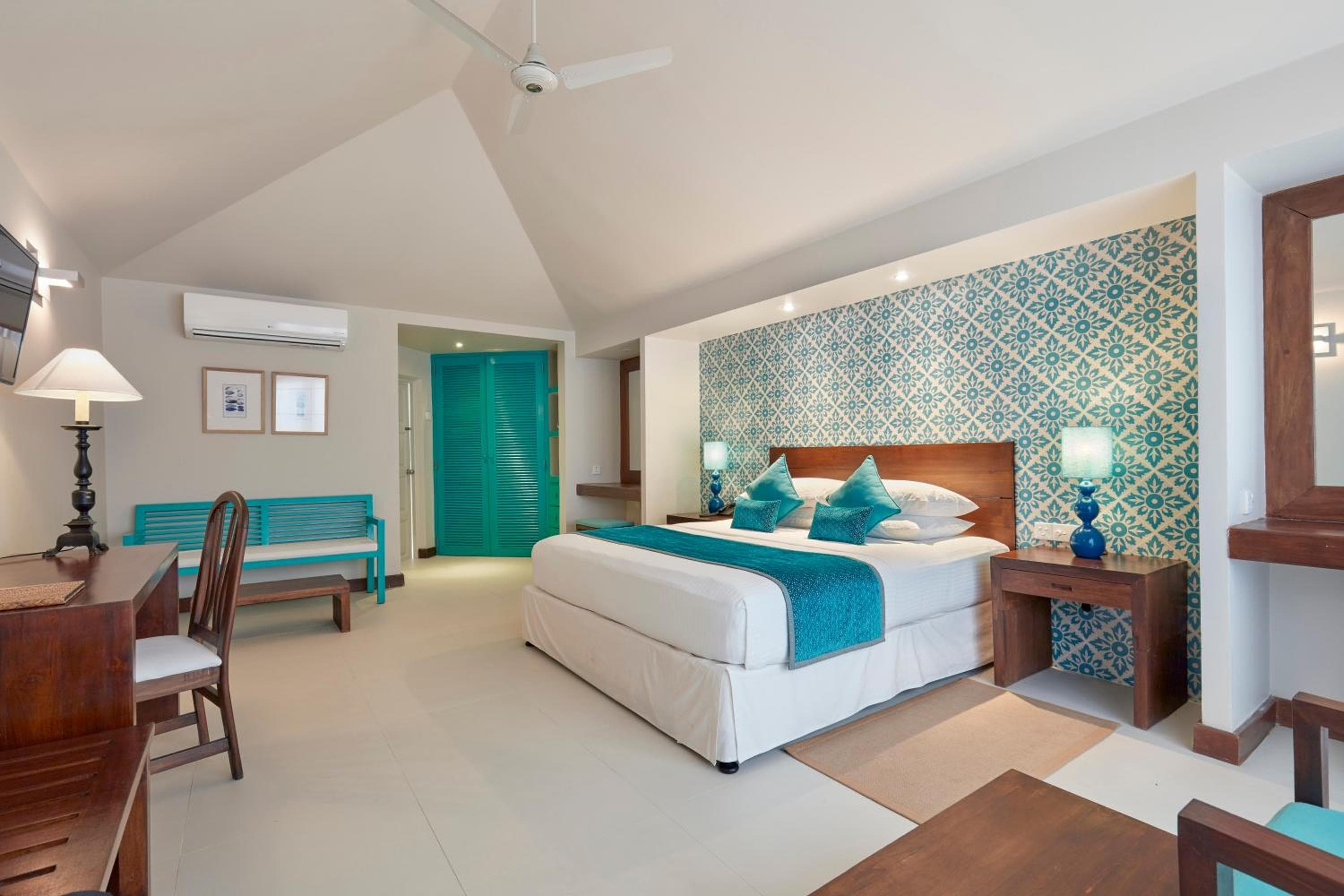 Adaaran Select Huduran Fushi - Free Dine around Premium All Inclusive 24 hours - 45 mins by Speedboat - View 16