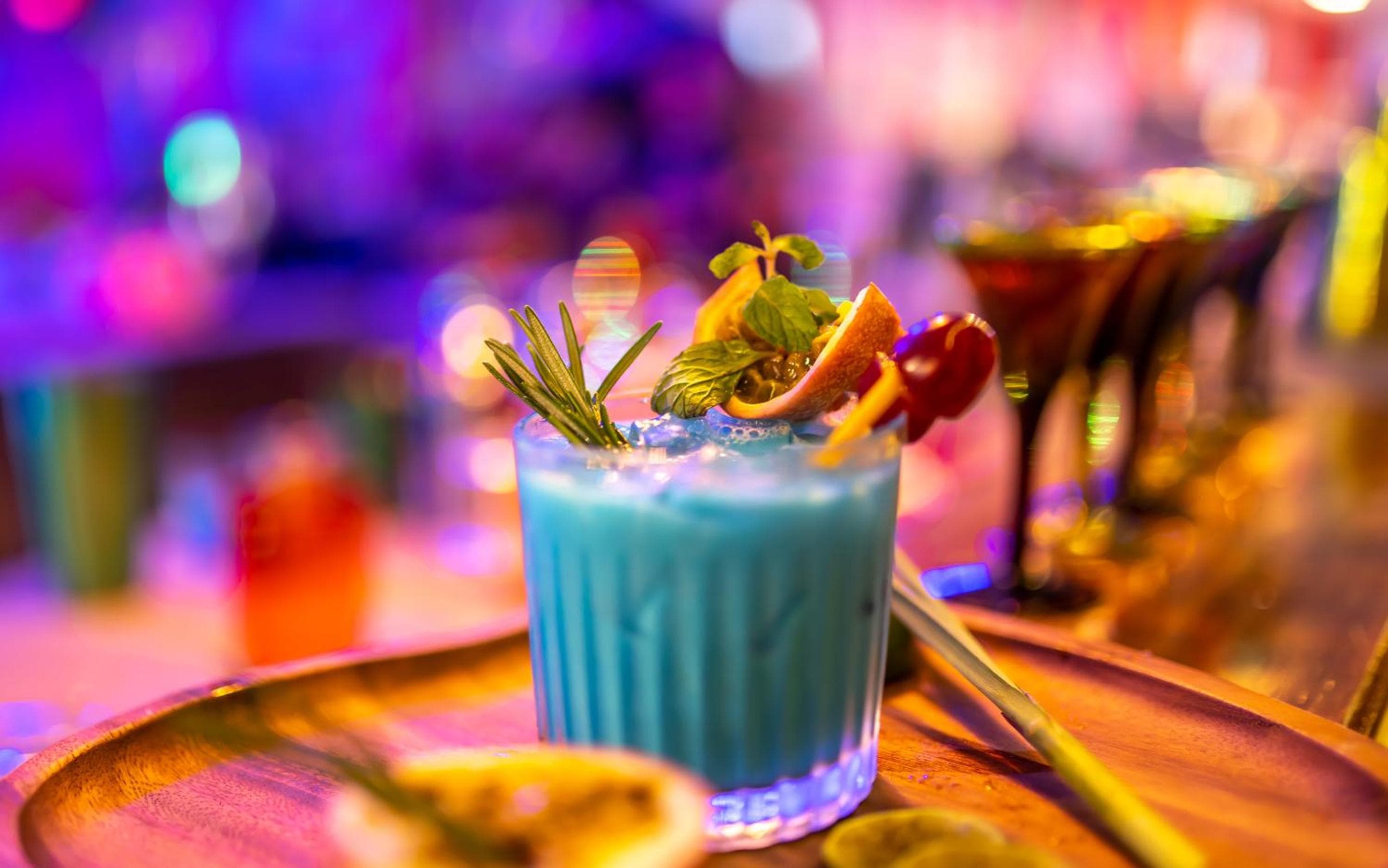 Oaga Art Resort Maldives - Greatest All Inclusive Plan with Free Speedboat Round-trip - View 25