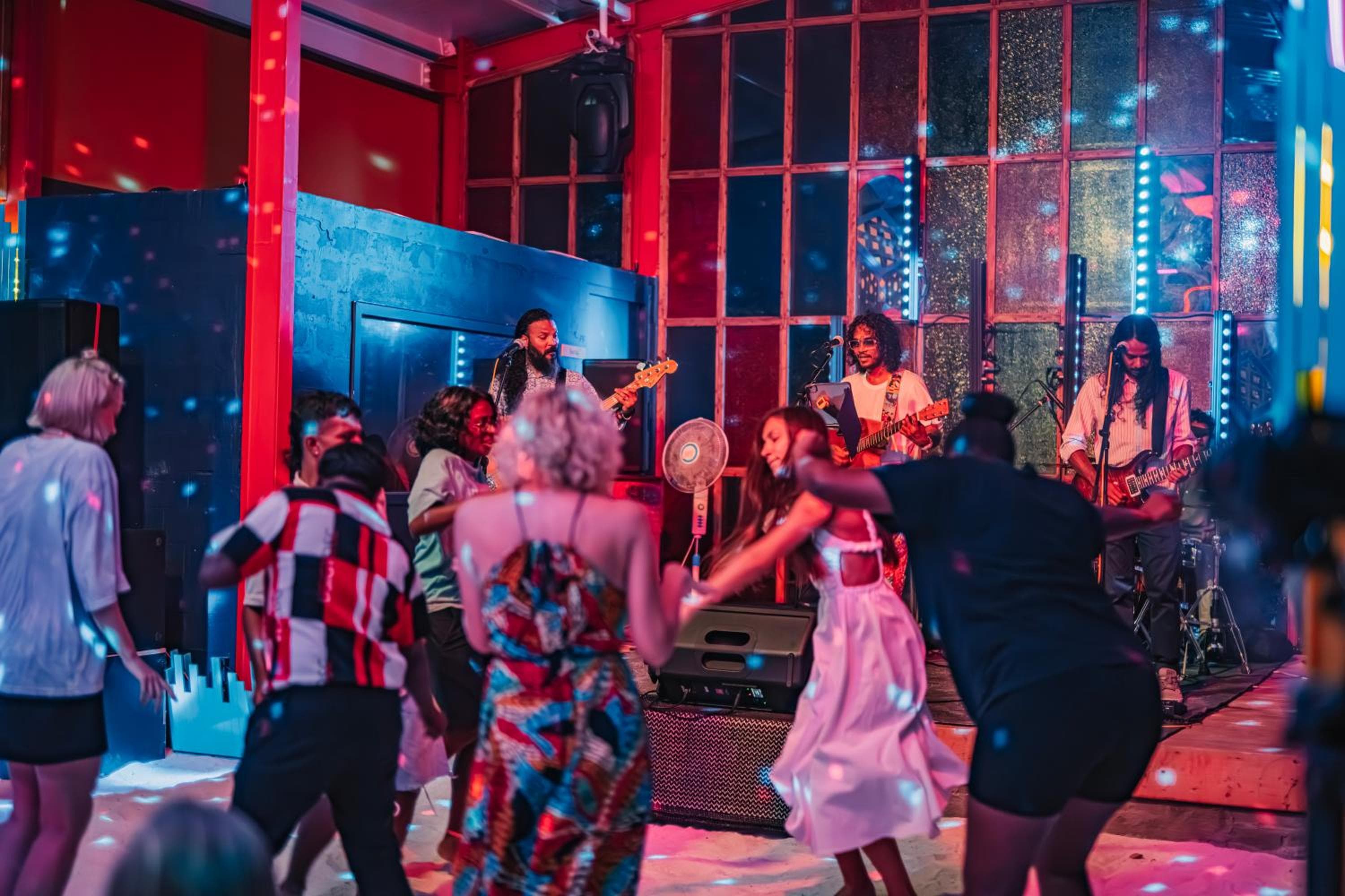 Oaga Art Resort Maldives - Greatest All Inclusive Plan with Free Speedboat Round-trip - View 35