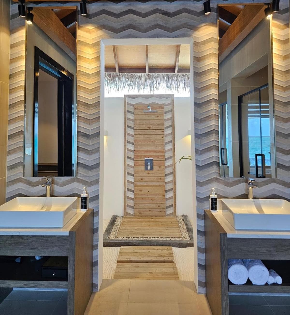 NOOE Maldives Kunaavashi - Stay 5 nights or more and get Free Round Trip Speedboat and 50 USD Spa Credit for two pax, valid till 30th September 2026 - View 63