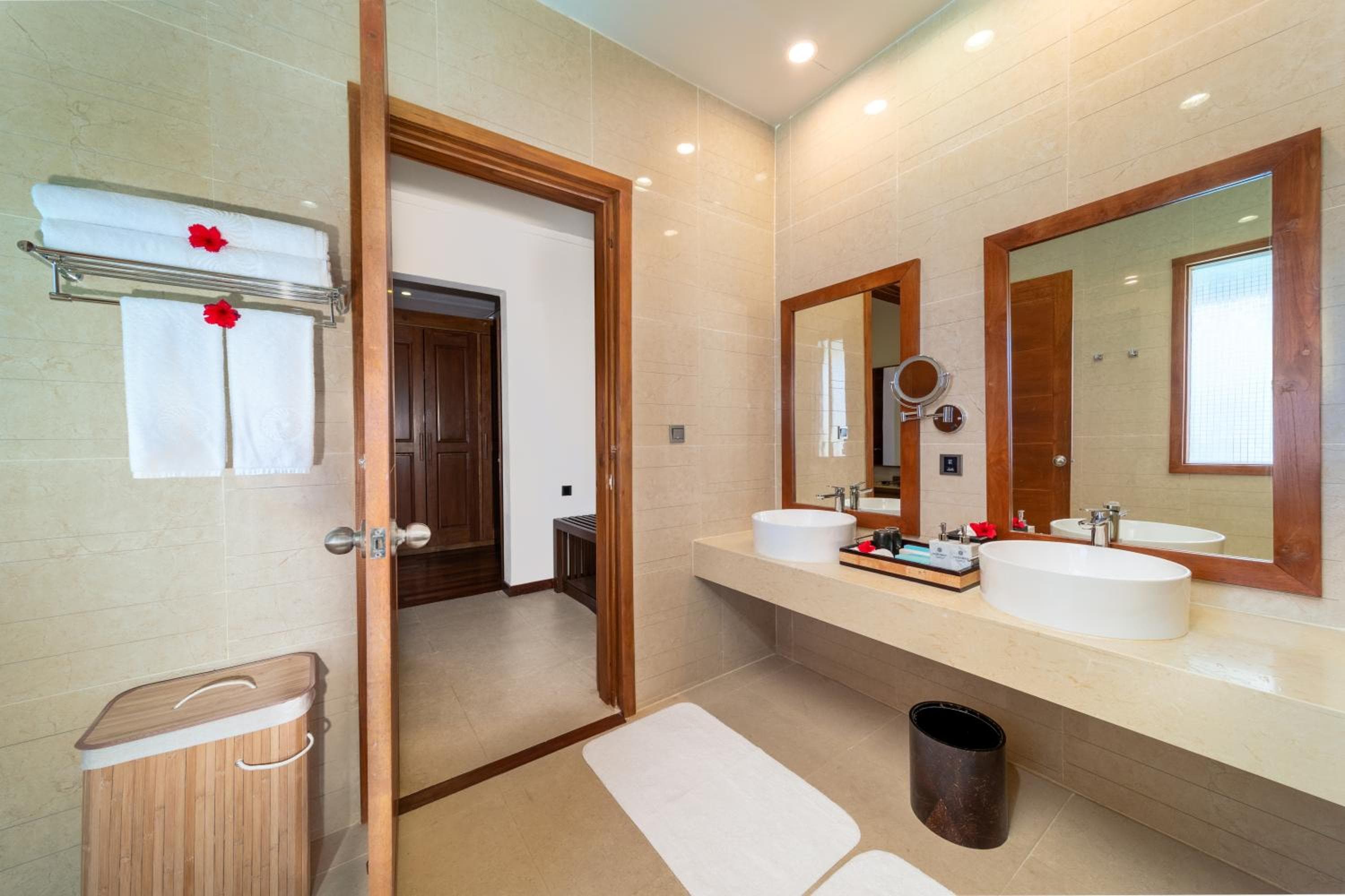 Hideaway Beach Resort & Spa - FREE SHARED CHARTER FLIGHT for two on stays of 7 or more nights from September 2025 until 23rd December 2026 - View 95