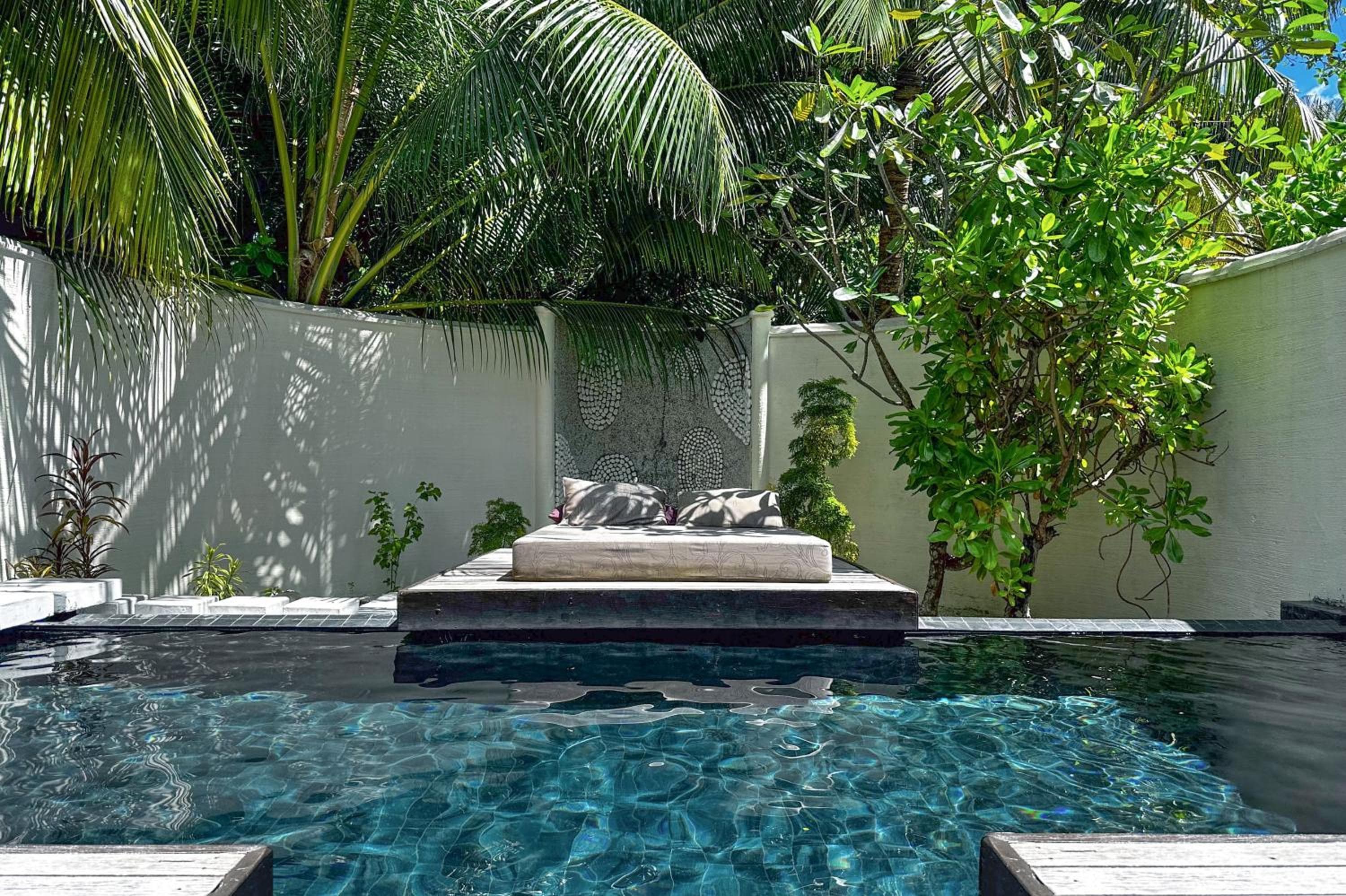 Coco Bodu Hithi - 50 percent off shared roundtrip Speedboat for stays from 1 Sep to 23 Dec 2025 - View 3