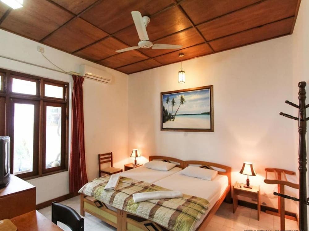 Goby Lodge Guest House - View 5